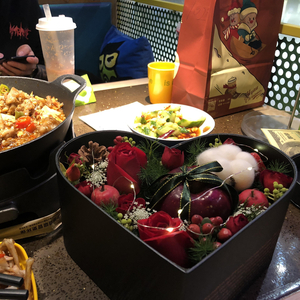 日韩美女玩小玩具演示色情视频网站
